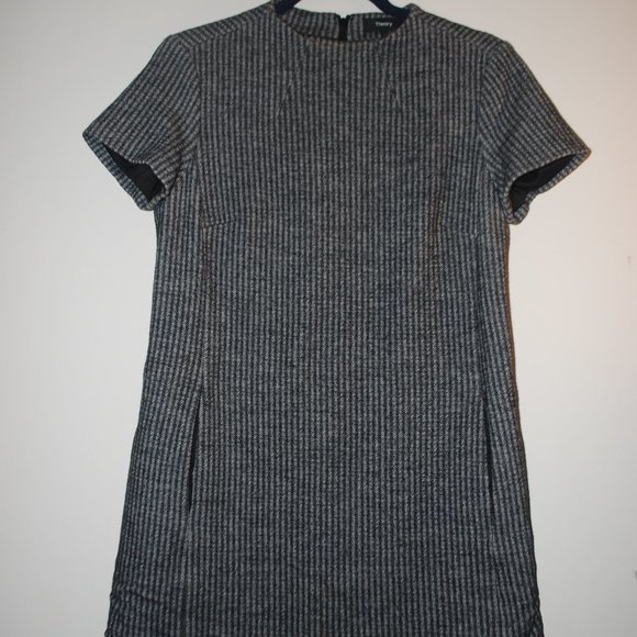 Theory Dresses & Skirts - Theory Wool Shift Dress with Pockets